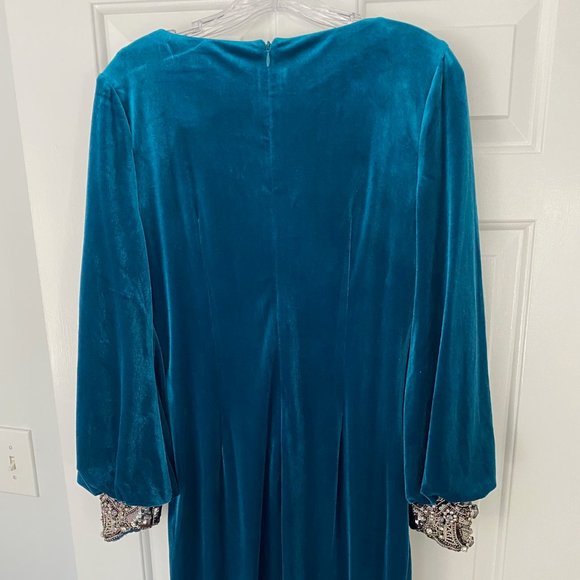 Badgley Mischka Velvet Balloon Sleeve Beaded Cuff Dress - Picture 3 of 7
